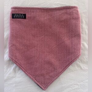 Skida Women’s Bandita Neck Warmer Red Chambray